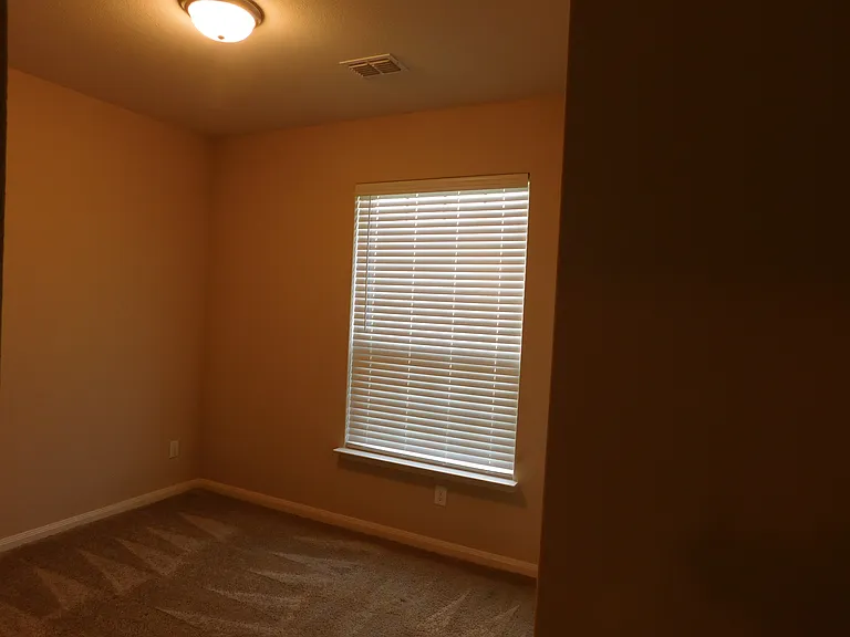 304 Aaron St — Photo 26