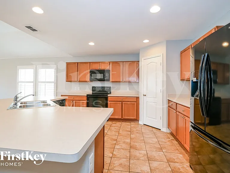 6049 Horn Cap Dr — Photo 6