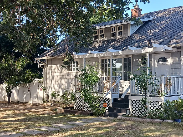 5802 Melvin Ave — Photo 2