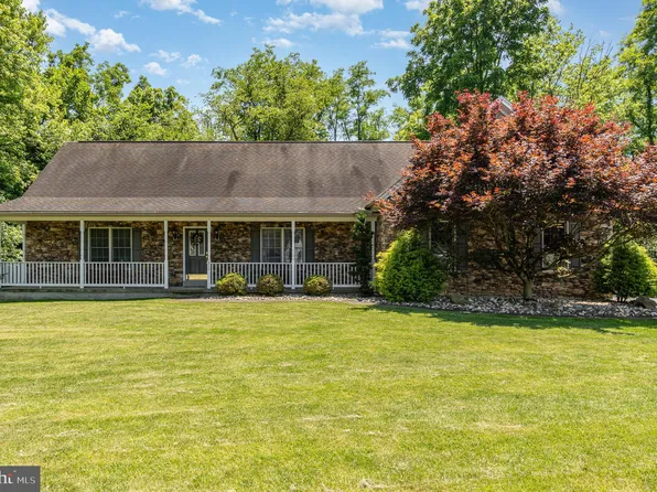 210 Wagon Wheel Ln, Mifflintown, PA 17059