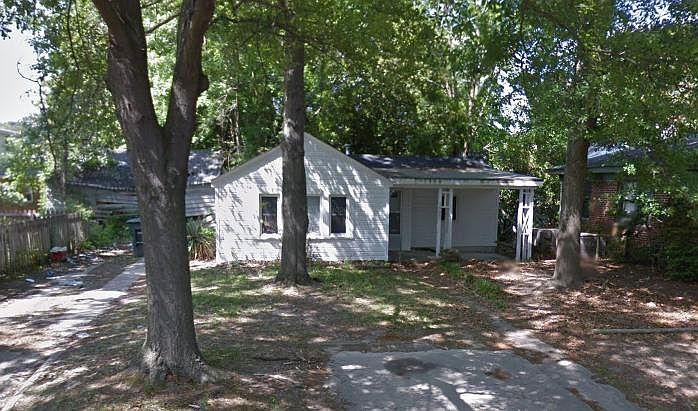 1st image of 1405 E 3rd St