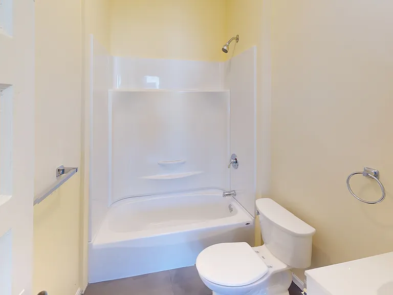 243 Belmont St #3R — Photo 5