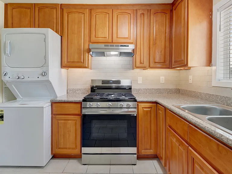 1615 Prince St #5 — Photo 9