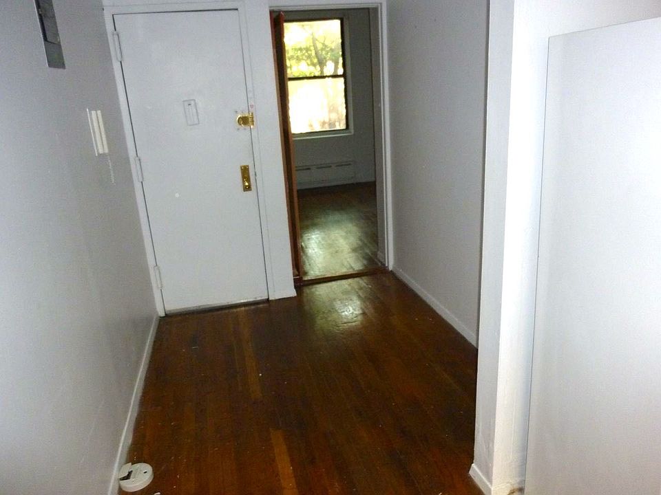 2nd image of 787 9th Ave APT 3RN