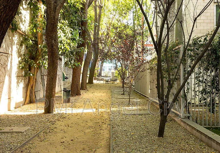 3450 Cahuenga Blvd W #607 — Photo 24