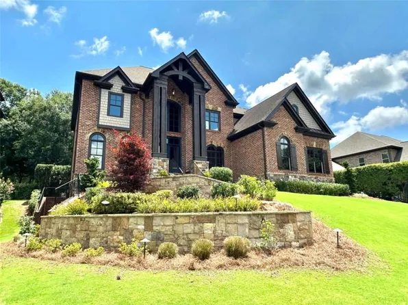 2003 Skybrooke Ln, Hoschton, GA 30548