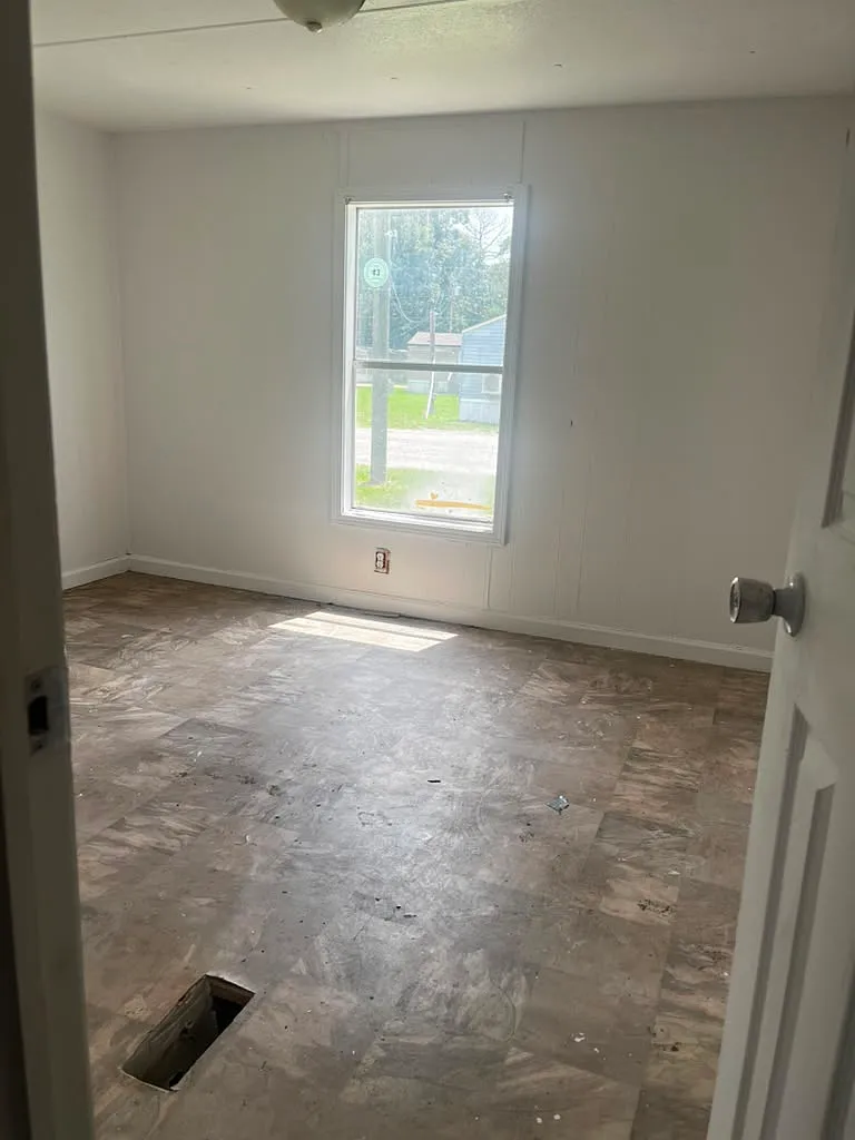 2 bed, 700 sqft, $750 — Photo 2