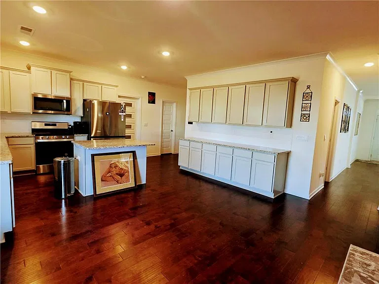 3518 English Elm Way — Photo 13