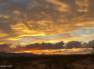 31/32 S Jesse James Rd, Yucca, AZ 86438