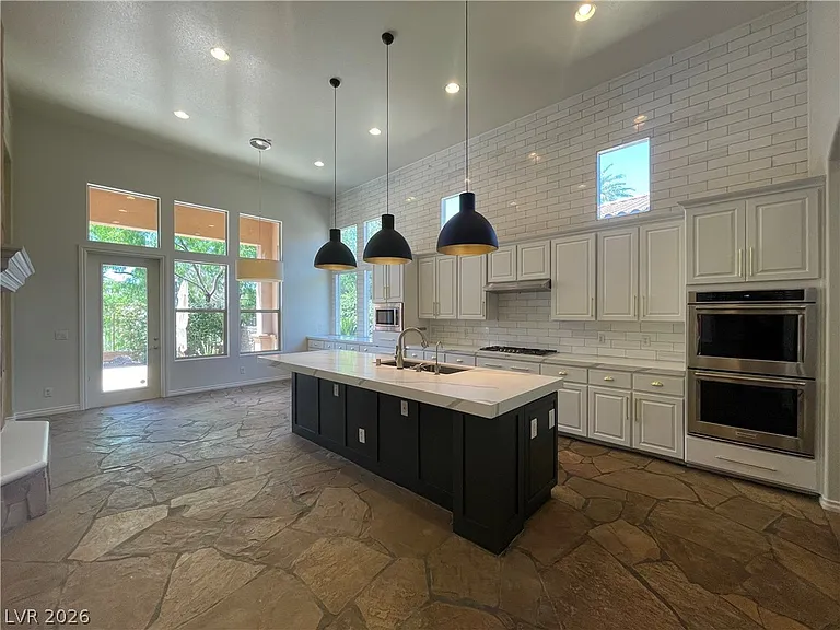 53 Avenida Sorrento — Photo 12