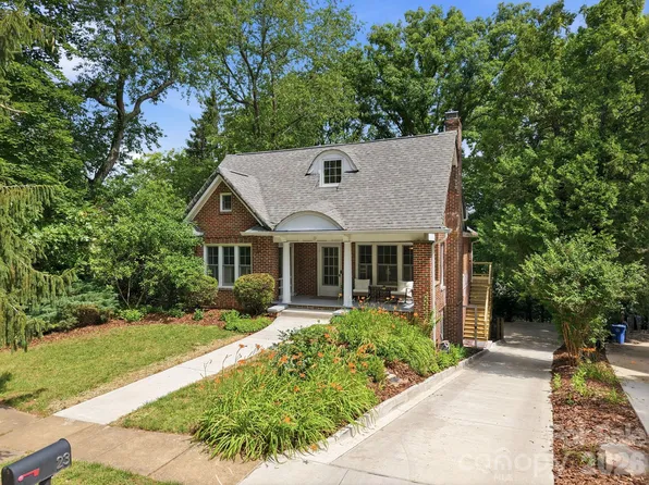 23 Warwick Pl, Asheville, NC 28804