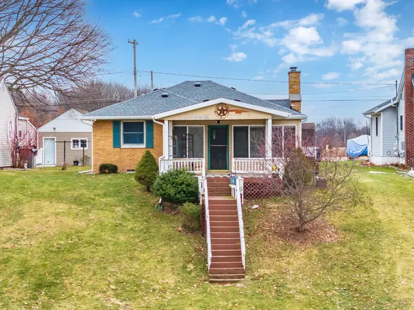 8128 Greenfield Shores Dr, Scotts, MI 49088