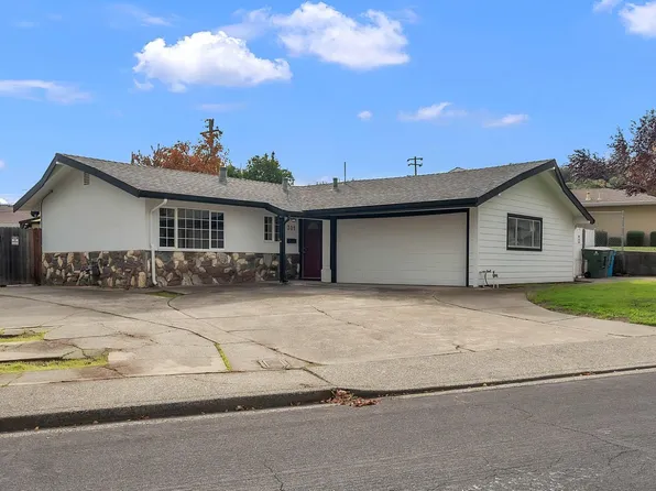 301 Markham Avenue, Vacaville, CA 95688