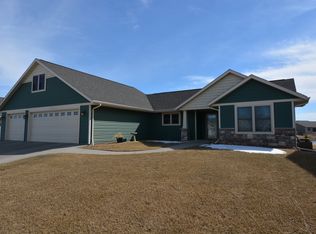 3301 Mockingbird Way, Oshkosh, WI 54904