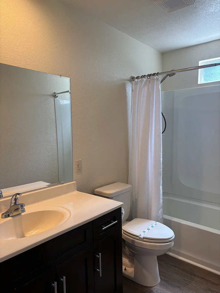 Building Photo - Rowland Park Apartments