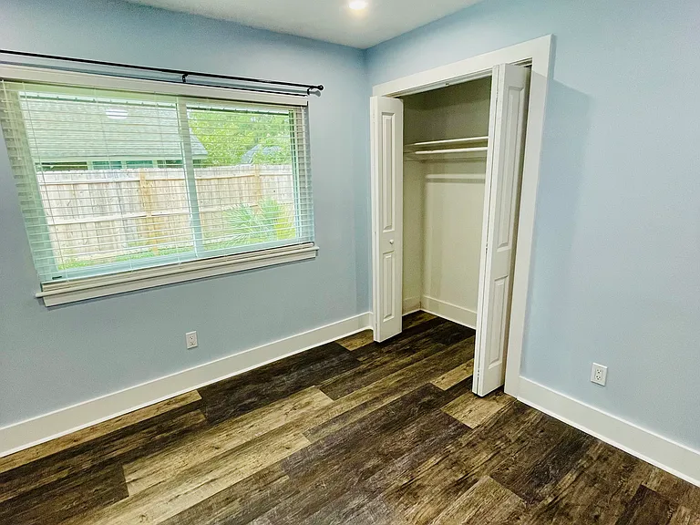 1126 Morning Glory Ct — Photo 19