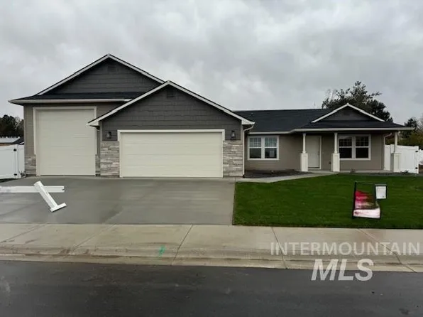 514 Bobcat St, Fruitland, ID 83619