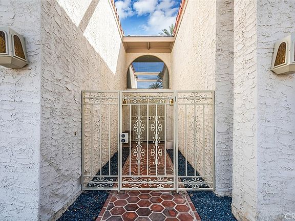 4th image of 20 Lincoln Pl