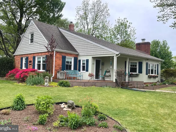 7133 Tyler Ave, Falls Church, VA 22042