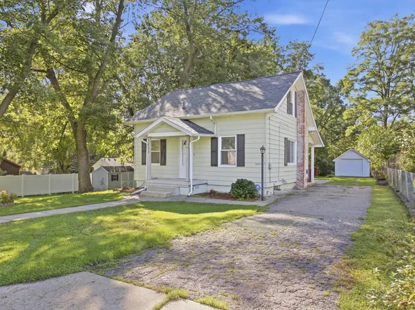 105 Clifton Pl, Battle Creek, MI 49017