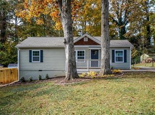 700 Wendan Dr, Decatur, GA 30033