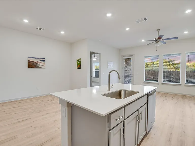 2244 Alamar Walk — Photo 7