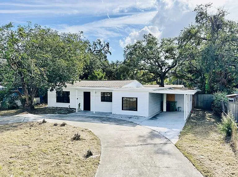 2928 W Elrod Ave — Photo 3