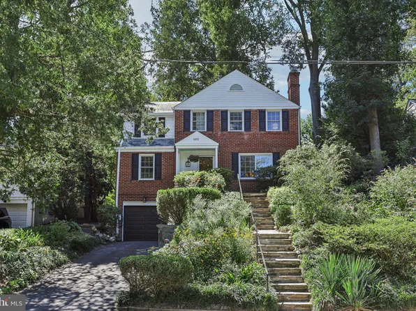 6012 Welborn Dr, Bethesda, MD 20816