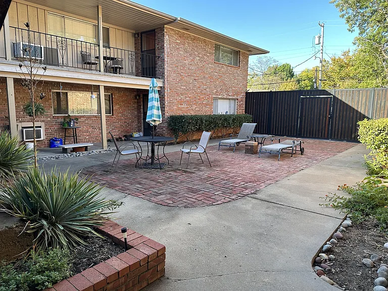 1220 S Rockford Ave — Photo 11