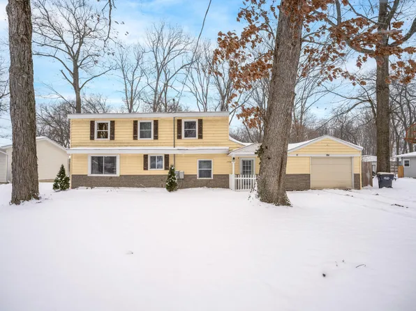 1729 Vickery Rd, Portage, MI 49002