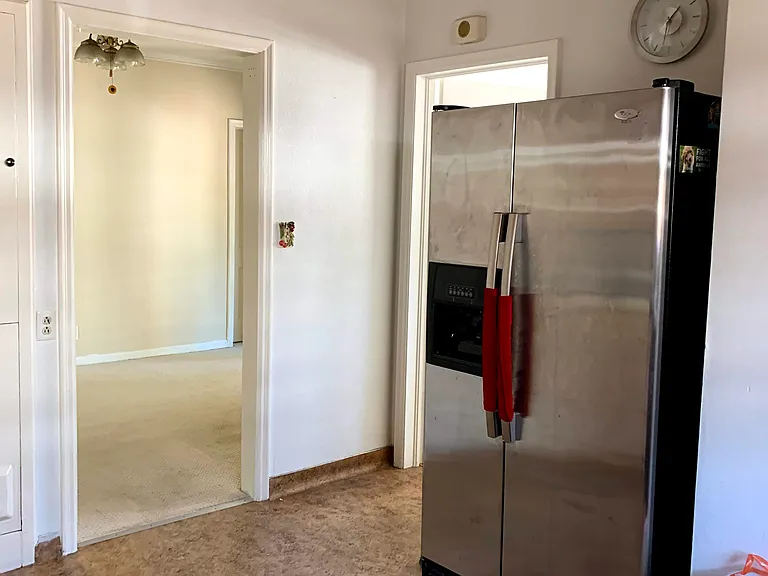 1111 W Elm St — Photo 10