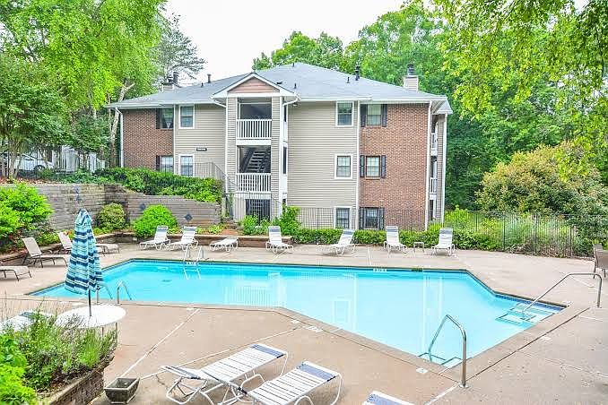 1st image of 602 Barrington Hills Dr