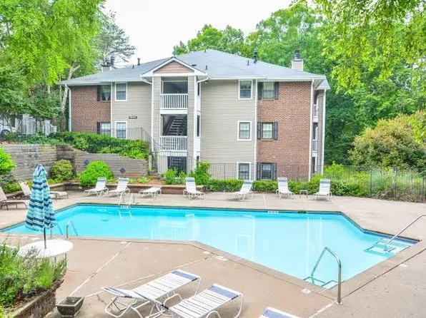 602 Barrington Hills Dr, Sandy Springs, GA 30350