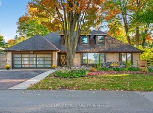 230 Sandridge Rd, Ottawa, ON K1L5A2