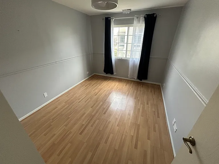 935 Viewpoint Dr — Photo 21