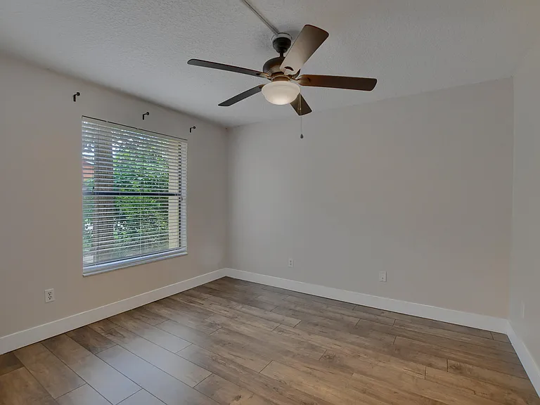 6165 Belleza Ln — Photo 25