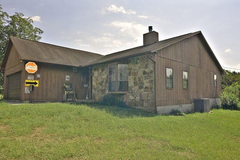 1st image of 8616 Whitlock Ln