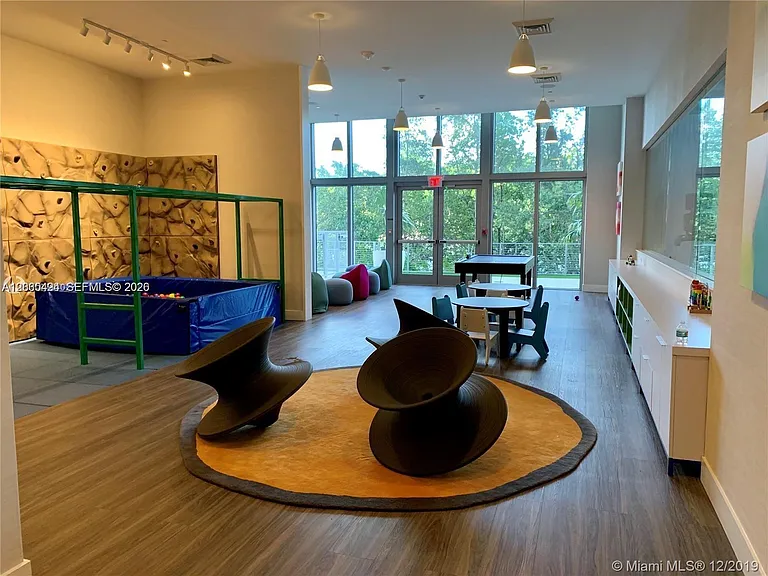 16385 Biscayne Blvd #621 — Photo 43