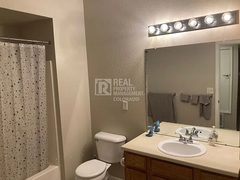 3002 W Elizabeth St #11B — Photo 7