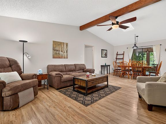 3rd image of 198 Empinado Way