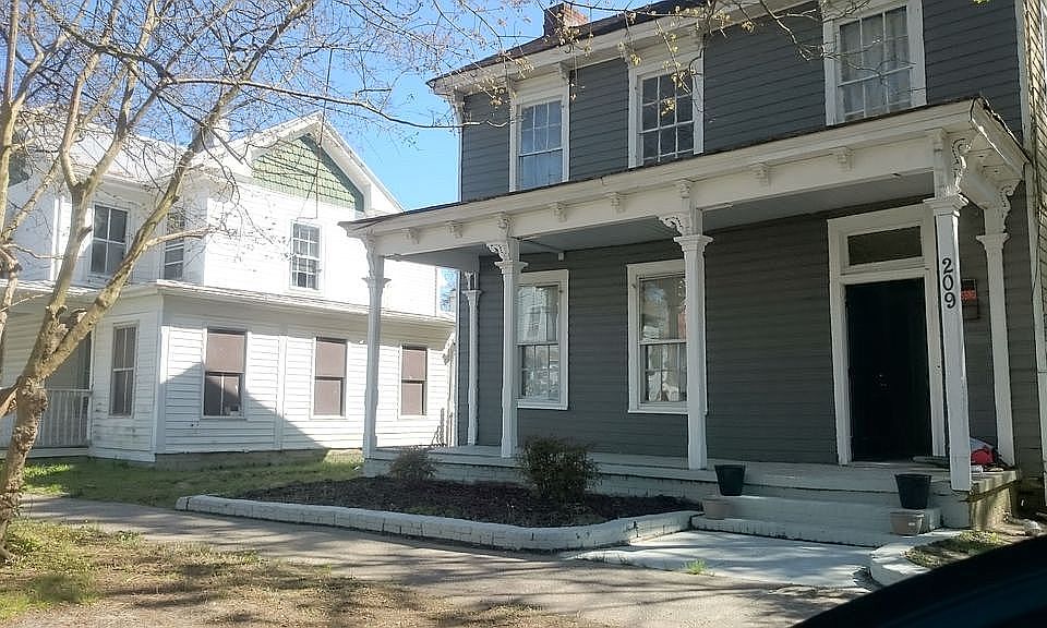 1st image of 209 Central Ave