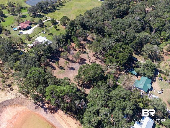 5th image of 16680 Camellia Rd