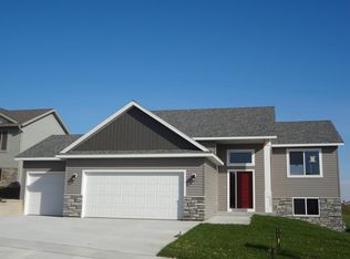 6352 Mallard Dr NW, Rochester, MN 55901