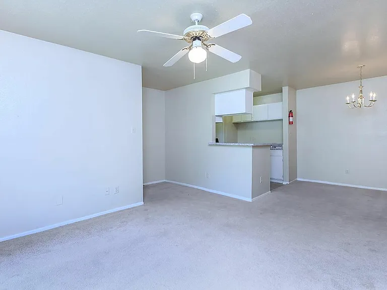 Imperial Landing Apartments — Photo 7
