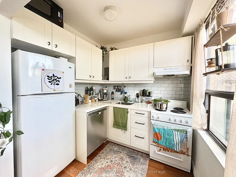 740 Eglinton Ave W #103 — Photo 7
