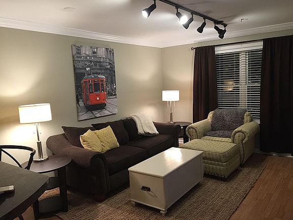 3rd image of 1517 Laurel Ave APT 208