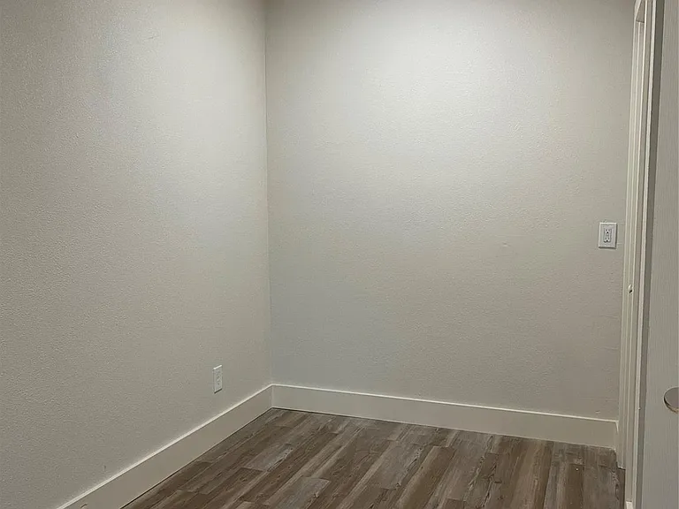 2629 W Main St #1BD — Photo 5