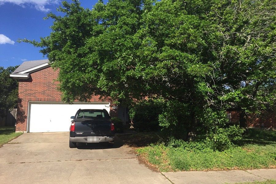 1st image of 1905 Timberwood Dr