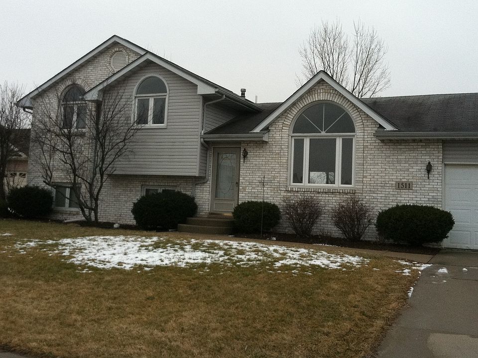 1st image of 1511 W 76th Ave