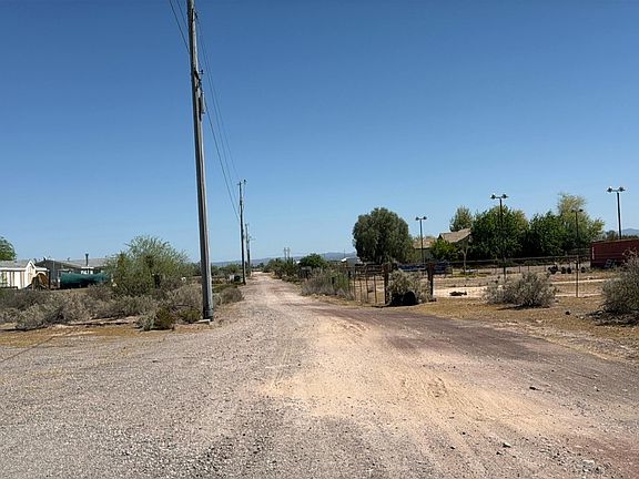 4th image of 5822 E Reynolds Rd